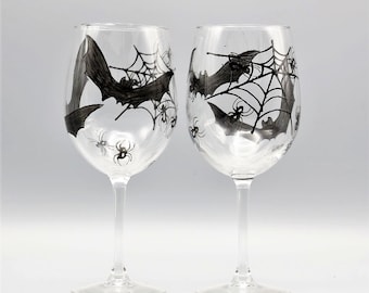 Painted Halloween Wine Glasses, Spooky Halloween Design, Spooky Halloween Wine Glasses, Set of Two