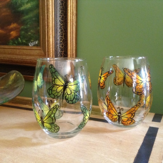 Butterfly Crystal 11 oz Wine Glass Set of 2