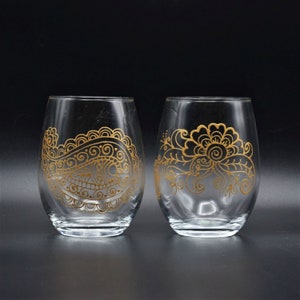 Painted Mandala Stemless Wine Glasses, Mandala Design Wine Glasses, Delicate Mandla Designs, Hippie Wine Glasses, Set of Two