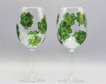 Painted Shamrock Wine Glasses, St. Patrick's Day Wine Glasses, Personalized St. Patrick's Day Gifts, Irish Gifts, Set of Two
