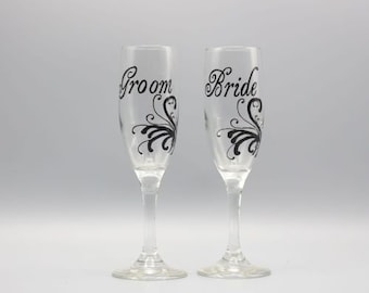 Hand Painted Wedding Flutes -  Wedding Toasting Flutes For The Bride and Groom - Custom Wedding Flutes - Personalized Wedding Gift