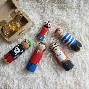 Pirate Peg Doll Set, Pirate Toys, Handmade Toys, Pirate Party favor, Pirate Nursery Decor, Gifts For Boys, Toddler Toys, nautical birthday