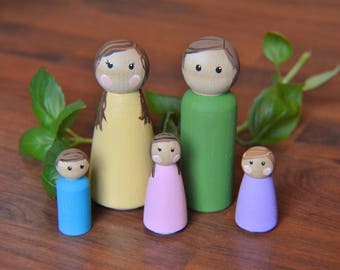 Custom Rainbow Peg Family, Peg family, Waldorf toys, Montessori toys, Wooden dolls, Dollhouse dolls, Modern Dollhouse Peg Dolls, Family doll