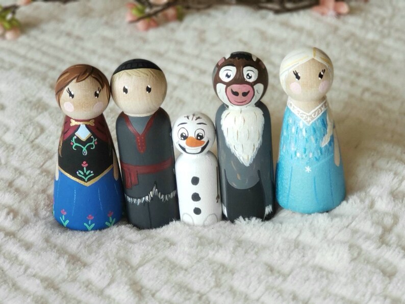 frozen peg dolls