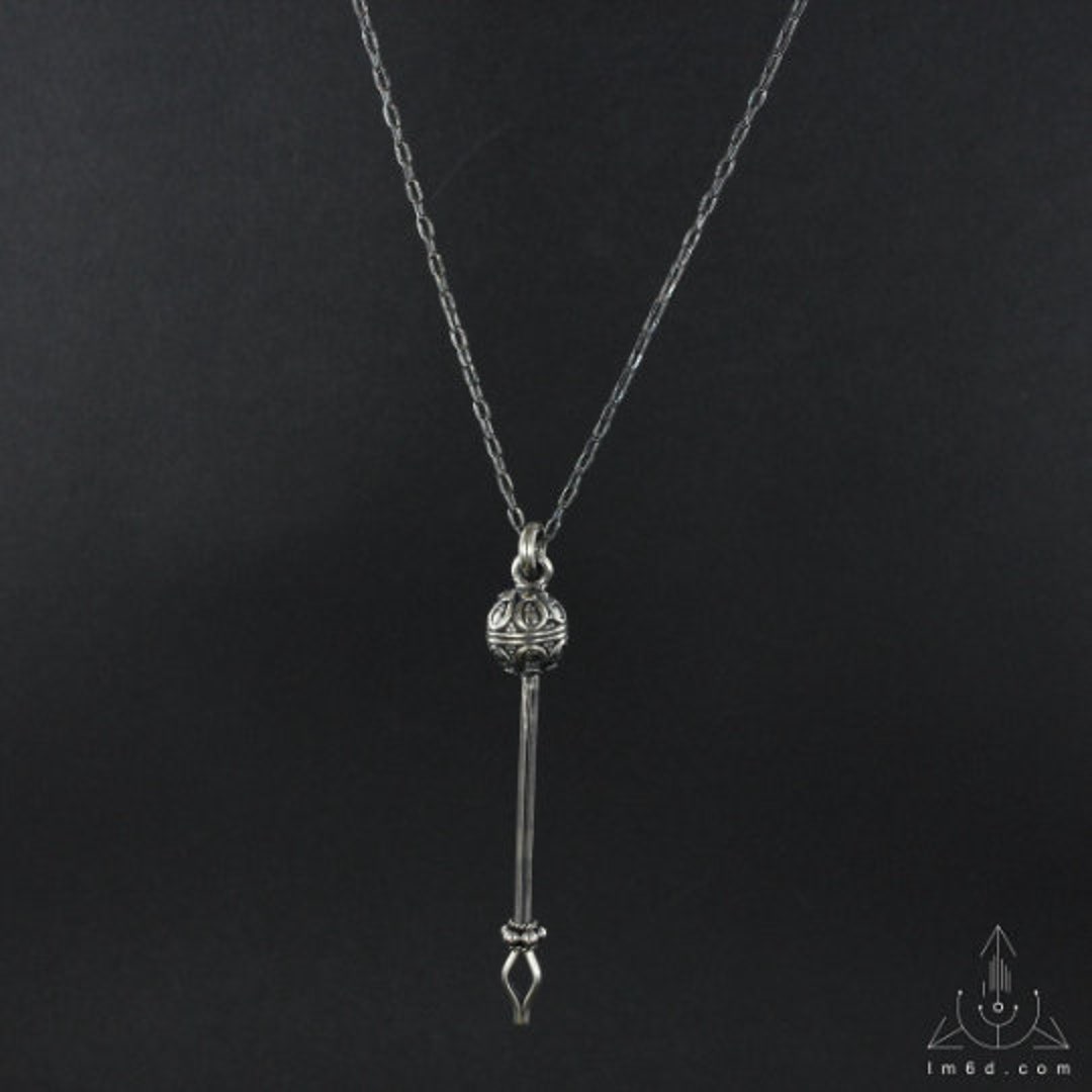 Victorian style cigarette holder necklace Handmade C0361