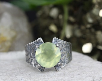 Green medicine collection, Hemp leaf ring - Handmade B0092