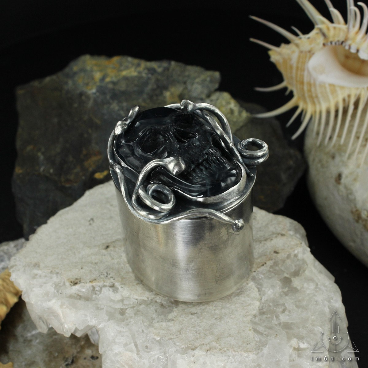 Boîte à Bibelots Précieux avec Crâne de Jaspe - Fait La Main A0040