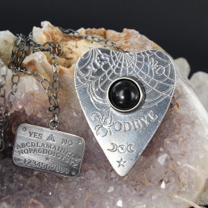 Ouija planchette board necklace Handmade C0386 Spidder/Onyx