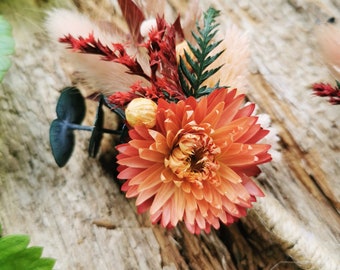 Boutonnière marié et témoins "Alina" fleurs séchées, végétaux et fougères stabilisés orange terre cuite bordeaux