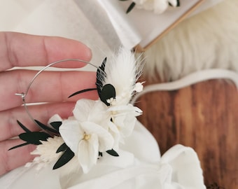 Boucles d'oreilles mariée "Isidore" hortensias blanc,  fleurs séchées et stabilisées ivoire et eucalyptus