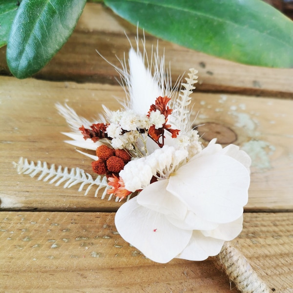 Boutonnière marié et témoins "Sofia"  fleurs séchées et stabilisées blanc, ivoire, terracotta