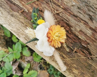 FIN DE COLLECTION Boutonnière fleurie marié témoin fleurs séchées et stabilisées jaune, blanc, vert