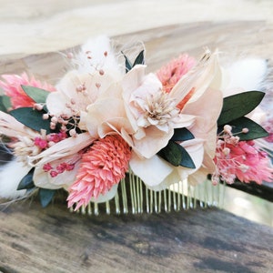 Flower comb "Tahina" dried and stabilized flowers, hydrangea, eucalyptus, gypsophila, raspberry and pale pink, white