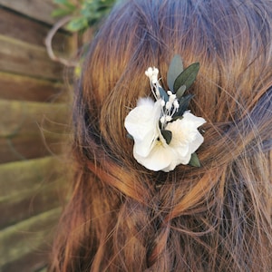 Pic à cheveux / chignon Isidore hortensias blanc, fleurs séchées et stabilisées ivoire et eucalyptus image 1