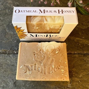 OATMEAL MILK and HONEY Shea Butter Soap, Handmade Soap, Cold Process Soap, Moisturizing image 3