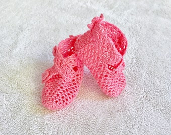 Hand Knit Baby Shoes - Hot Pink Baby Booties - Baby Girl Booties - Babyshower Gift - Baby gift - Knit Baby Ballet Booties - Baby Keepsake