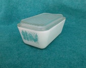 Pyrex Glass Medium 502 Refrigerator Jar Butterprint Turquoise Blue and White With Clear Continuous Ribbed Lid