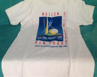 1939 New York World's Fair Souvenir Tee Shirt From The Museum of the City of New York's 50th Anniversary Exhibit 1989 and 1990