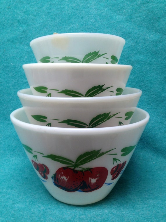 Fire-king Glass Apples and Cherries Splash Proof 4 Piece Mixing 