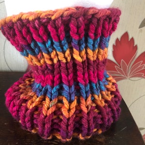 Snood scarfs multi colours shades burgundy blues red orange pink turquoise chunky hand knitted