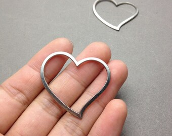 アンティークシルバー ラブリー 3D ハートチャーム 20個 7 x 13 mm