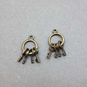 10pcs Antique Bronze Key Metal Pendant Charms-Key Four Keys 12mmx25mm