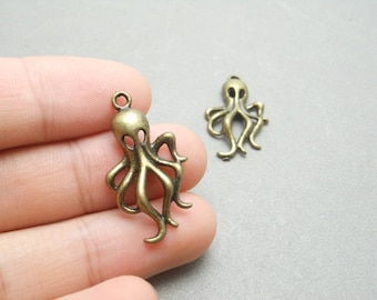 30 pcs of Antique Bronze Octopus Charms 18mmx33mm