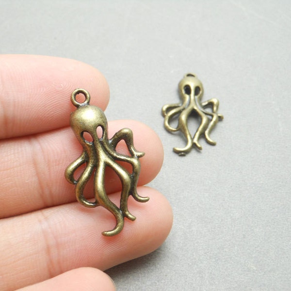 30 pcs of Antique Bronze Octopus Charms 18mmx33mm