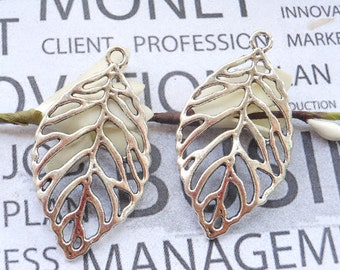 20 pcs of Antique Silver Filigree Leaf Pendants Charms 26x44mm