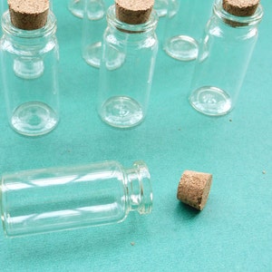 20pcs 22x40mm Empty Glass Vials. Glass Bottles. Mini Glass Bottles. Glass Vials With Cork. Tiny Bottle. Small Glass Jar. Small Cork.