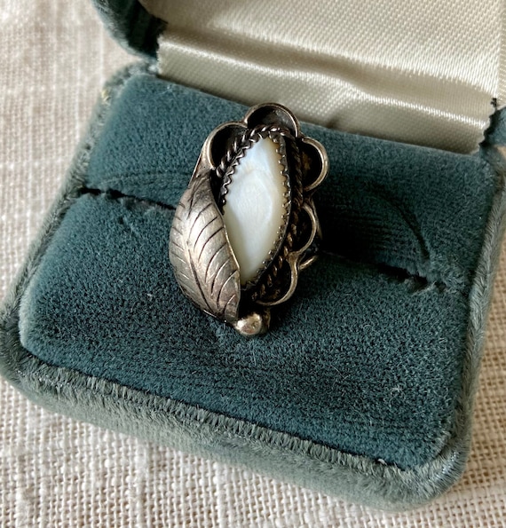 Silver Mother of Pearl Ring