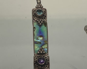 Quick list bargains - beautiful silver & abalone mother of Pearl pendant