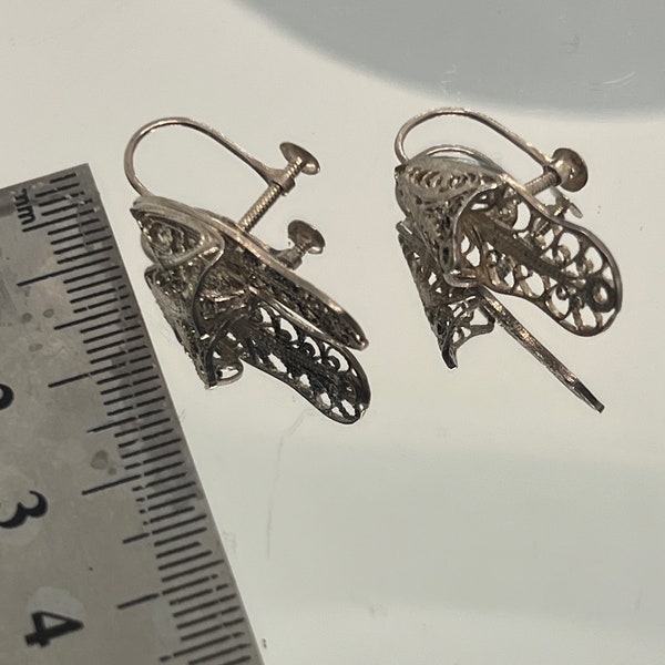 Quick list bargain - unusual screw fastening silver filigree earrings in form of Thai slippers