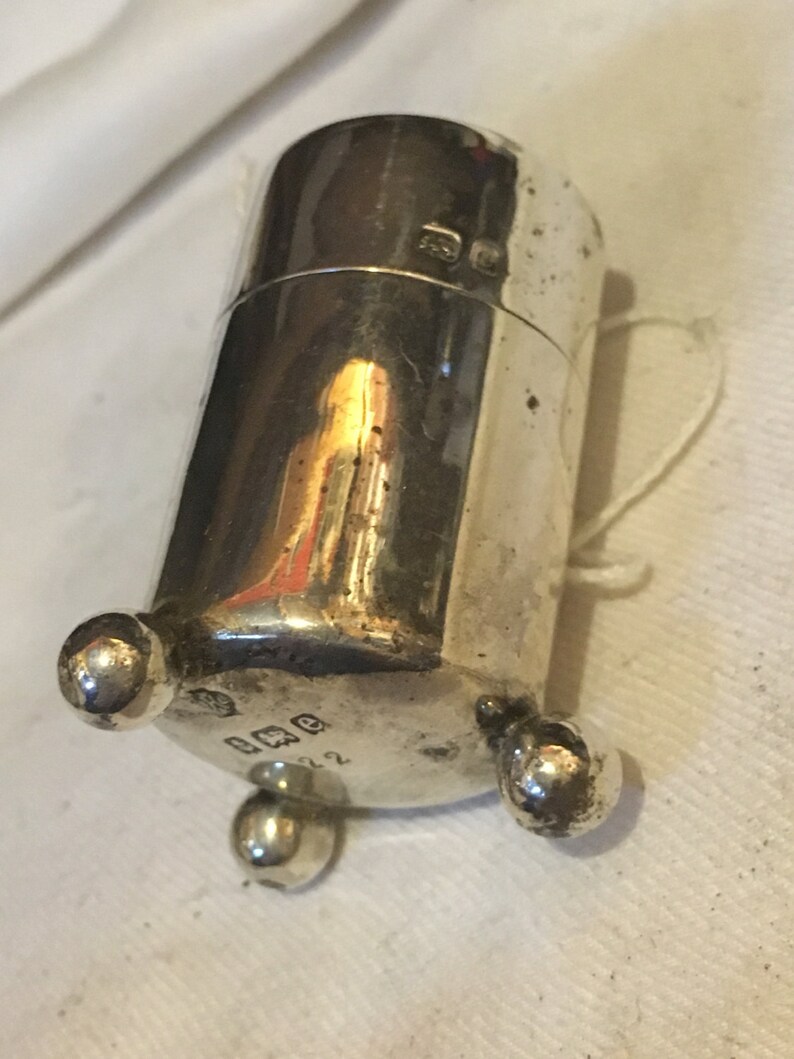 Birmingham 1904 sterling silver pepperette