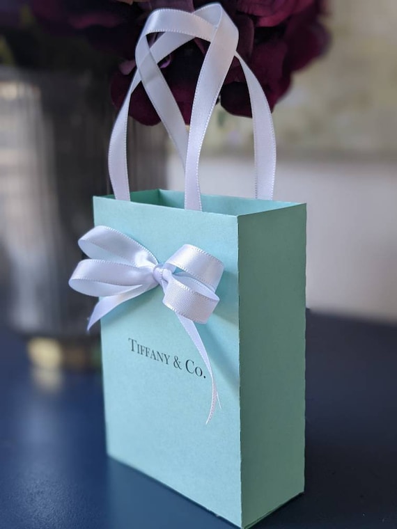 Breakfast at Tiffany Favor Bags. Elegant Bags for Guests With Satin Ribbon Handles and Custom Name Etsy