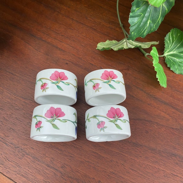 Nice Set of Four Lenox Ceramic Napkin rings, White with Pink and Purple Flowers, Dark Green Leaves, Round, Flat Bottom, Heavy, Quality