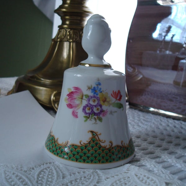 Pretty Bareuther Waldsassen Bell, Bavaria, Germany The Danbury Mint, Jade Green, Hot Pink, Yellow, Lavender, Scalloped Design