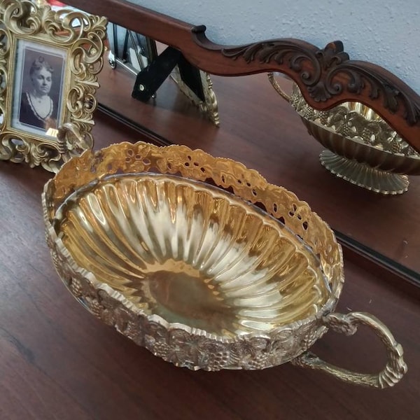 SALE Large Brass Planter, Centerpiece, Console Bowl, Embossed, Grapes, Grape Leaves, Handled, Ribbed, Polished, Solid Brass, Footed, Quality