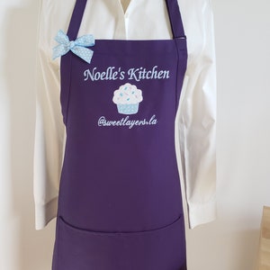 Personalized Embroidered Cupcake Apron for Women - Women&#39;s Apron - Gift Idea for Women - Holiday Gift - Hostess Gift - Fun and Cute Apron