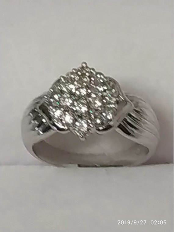 Beautiful Designer Solid 18k White Gold Diamond R… - image 1