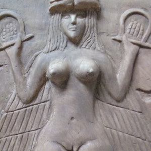 Lilith, Inanna, Ishtar, Astarothn Sumerian Goddess of Feminine Wisdom/Strength by Artist " Ting Hua Liu ",9"x5"x1"