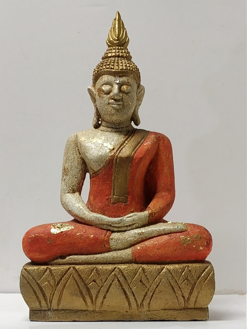 thai buddha statue