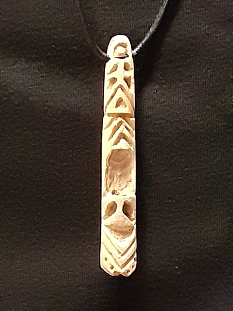 Vintage Polynesia Sea Urchin Spine Tiki Carving Pendant,3,Collectors