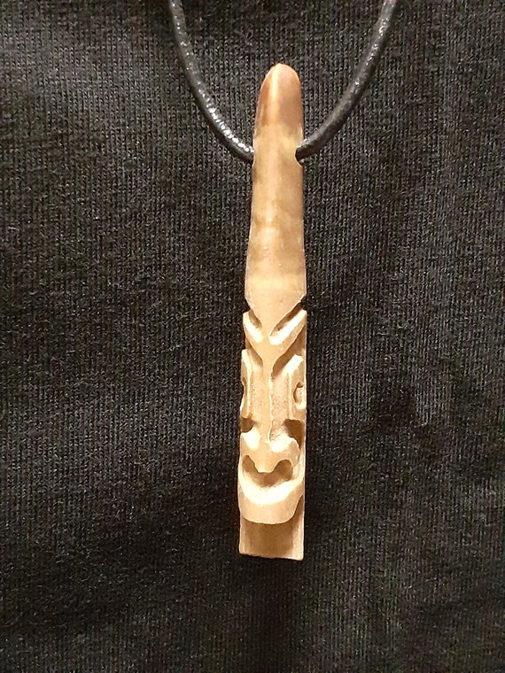 Vintage Polynesia Sea Urchin Spine Tiki Carving Pendant,3,Collectors