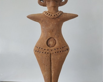 The Original Lilith Asherah Goddess Statue by International Artist " Ting Hua Liu ",12.5"x5.25",Collector