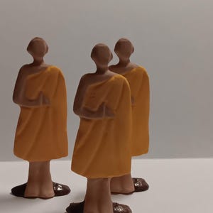 Thailand Buddhist Monk Figures Set of 4 Unpainted, Buddha Buddhism,2.3&quot;