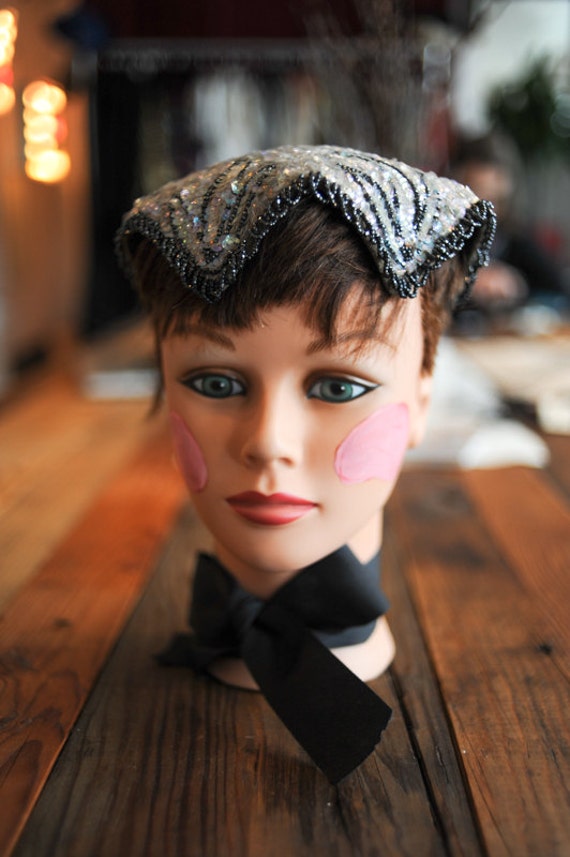 I Magnin Iridescent Sequin Hat - image 5