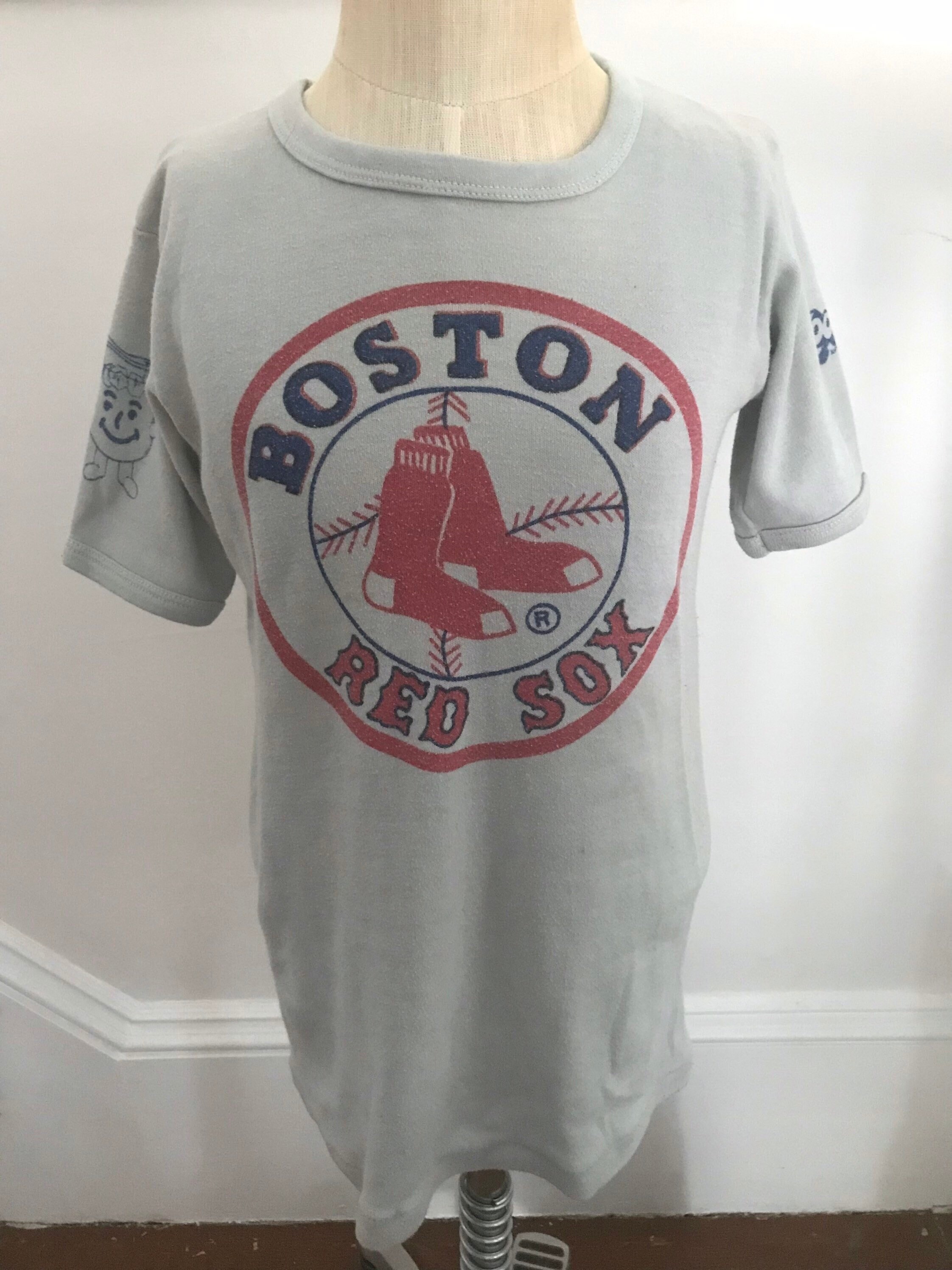 Vintage 90's RED SOX Boston Baseball MLB Big Logo Graphic Grey Color  T-Shirt Adult Extra Large Fit - BIDSTITCH