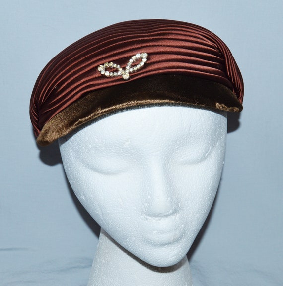 Vintage Hat - 1940s, Turban-Style Hat with Rich B… - image 2