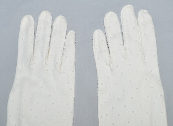 Vintage Gloves - 1960s, White Double Woven Cotton… - image 5